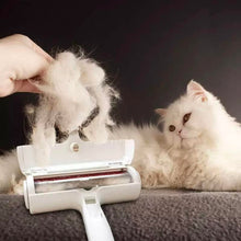 Load image into Gallery viewer, Reusable Pet Hair & Lint Remover - Cat & Dog Hair Remover - Easy to Clean & Lightweight (Red)