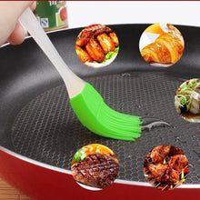 Load image into Gallery viewer, 2-Piece Silicone Pastry Brush Set - 6.5' (Small) & 8.1' (Medium) - Green