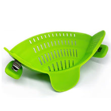 Load image into Gallery viewer, Clip on Strainer Colander - Cooking Strainer with Silicone Grip (Green)